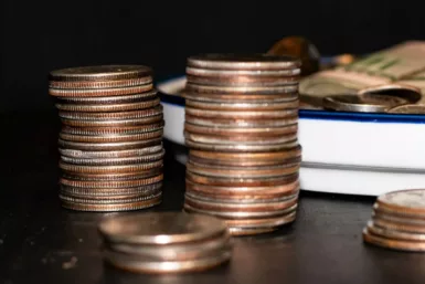 Une pile de pièces de monnaie